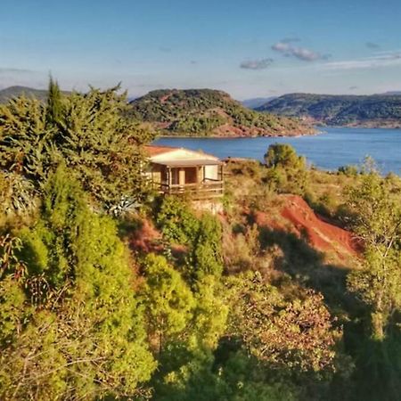 Studio 22 m2, terrasse vue montagne, dans propriété face au Lac du Salagou Liausson Extérieur photo