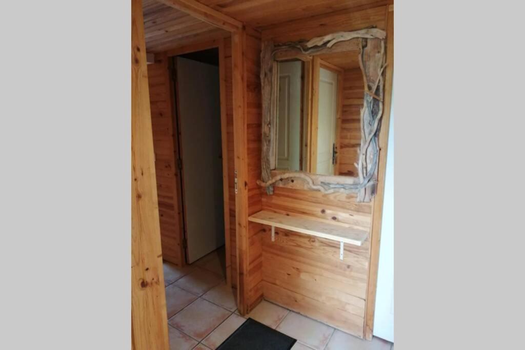 Studio 22 m2, terrasse vue montagne, dans propriété face au Lac du Salagou Liausson Extérieur photo